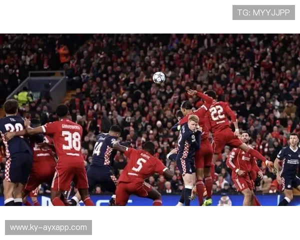 足球欧冠补时阶段绝杀点燃现场情绪:激情四溢的瞬间 足球欧冠补时阶段绝杀点燃现场情绪:激情四溢的瞬间